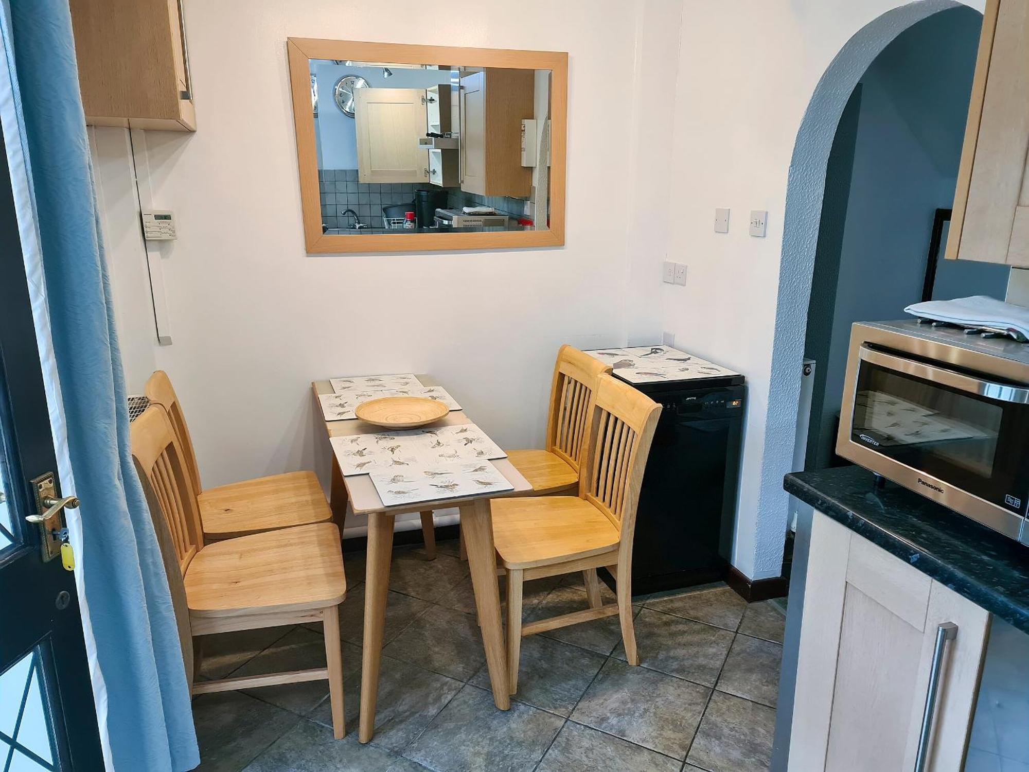 Oakleigh Cottage Llangelynin  Екстериор снимка