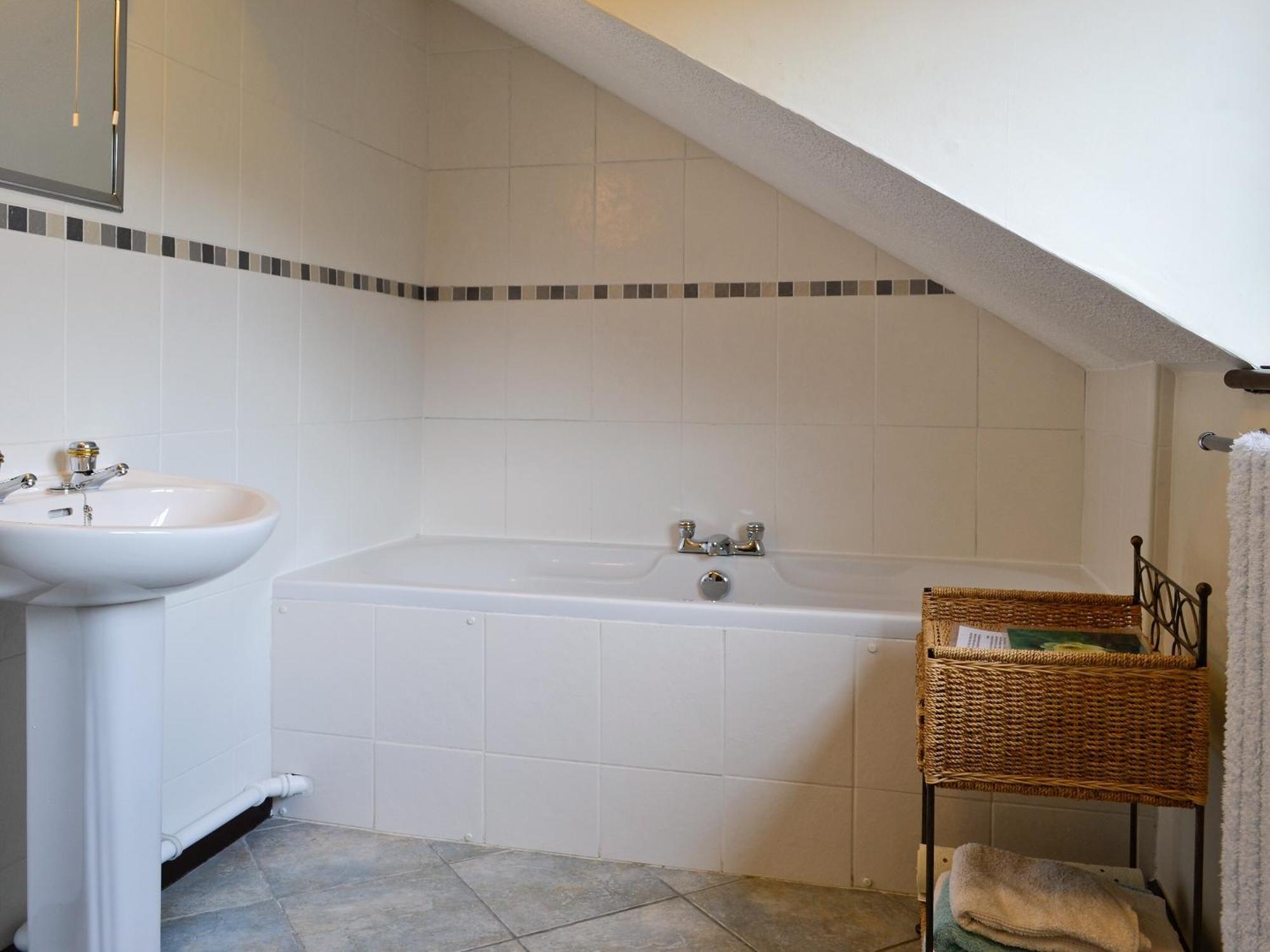 Oakleigh Cottage Llangelynin  Екстериор снимка