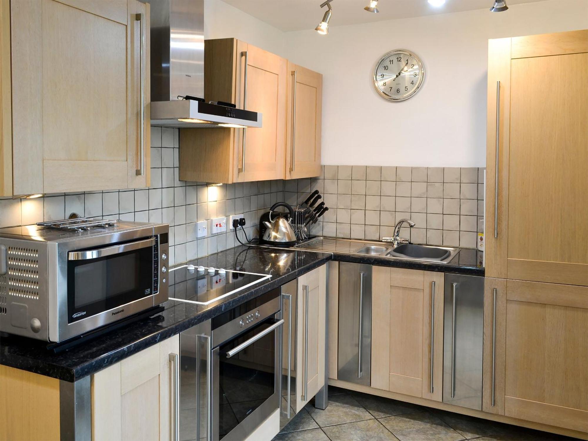 Oakleigh Cottage Llangelynin  Екстериор снимка